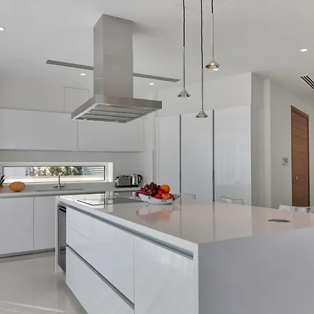 Vila Beachfront Luxury Idania Ayia Napa