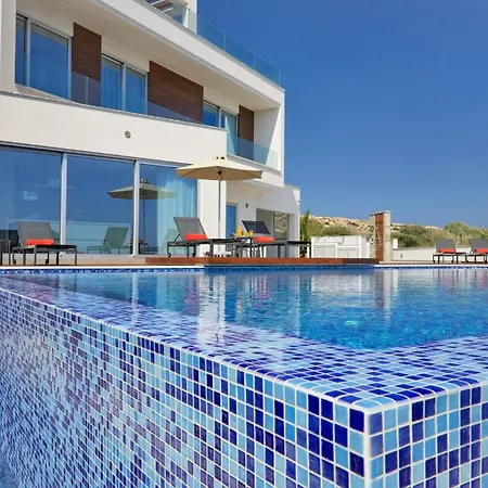 Beachfront Luxury Idania Ayia Napa