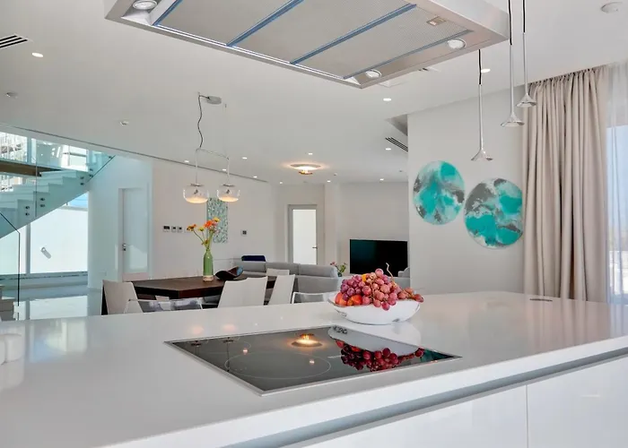 Beachfront Luxury Idania * Ayia Napa