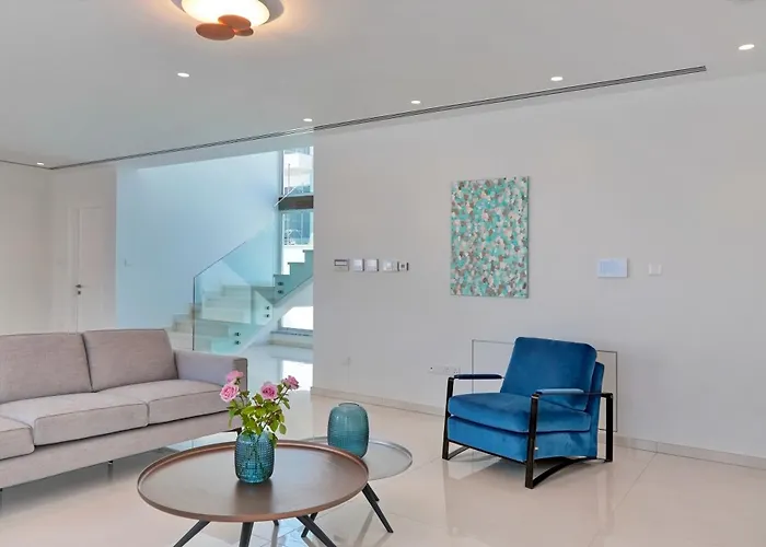 Beachfront Luxury Idania Villa