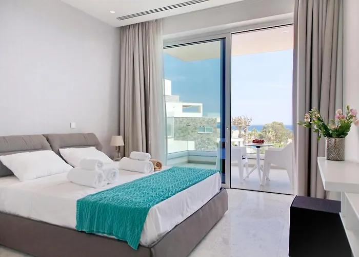 Villa Beachfront Luxury Idania *