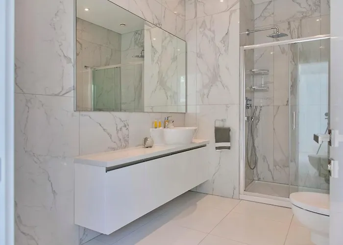 Beachfront Luxury Idania Villa *