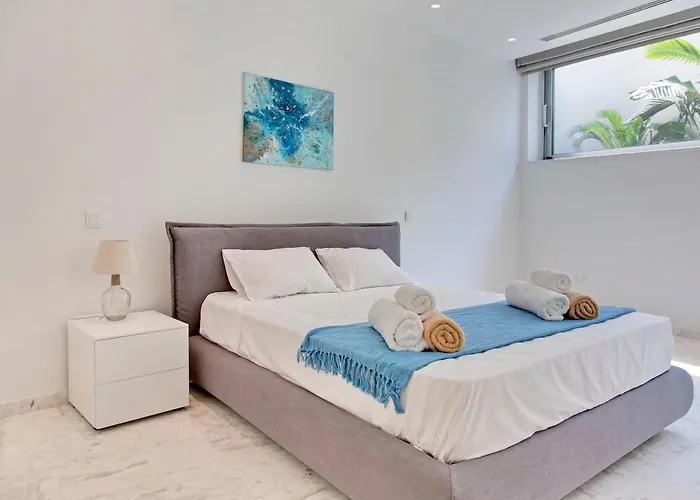 Beachfront Luxury Idania * Ayia Napa