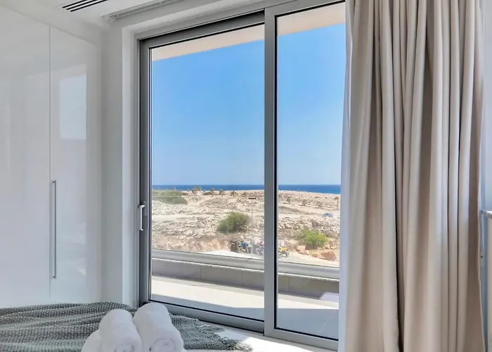 Beachfront Luxury Idania * Ayia Napa