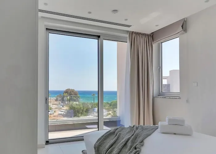 Beachfront Luxury Idania Ayia Napa