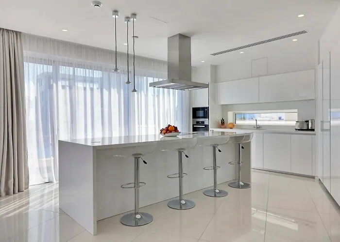 Beachfront Luxury Idania * Ayia Napa