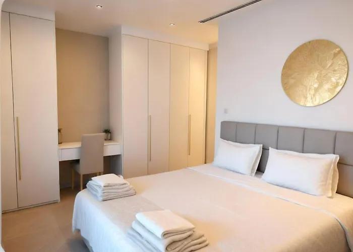 Beachfront Luxury Idania Villa