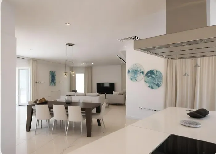 Beachfront Luxury Idania * Ayia Napa