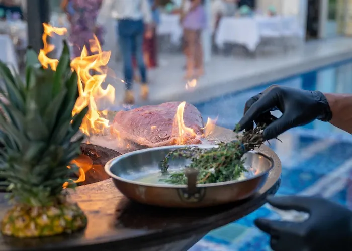 Beachfront Luxury Idania *