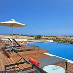 Villa Beachfront Luxury Idania *