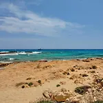 Villa Beachfront Luxury Idania *