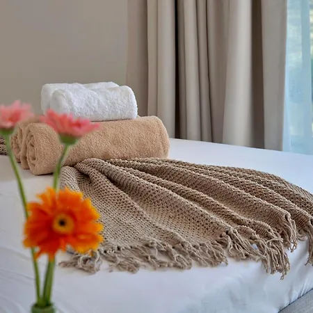 Villa Beachfront Luxury Idania Ajía Nápa