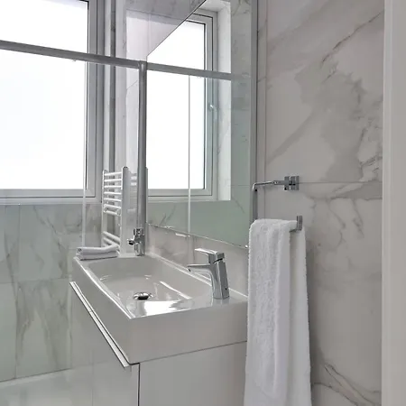 Beachfront Luxury Idania Villa Ajía Nápa