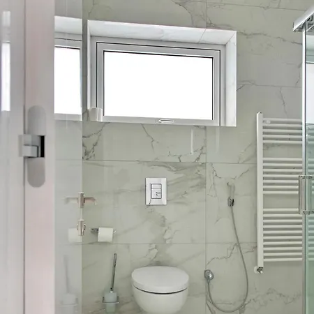 Beachfront Luxury Idania Villa Ajía Nápa