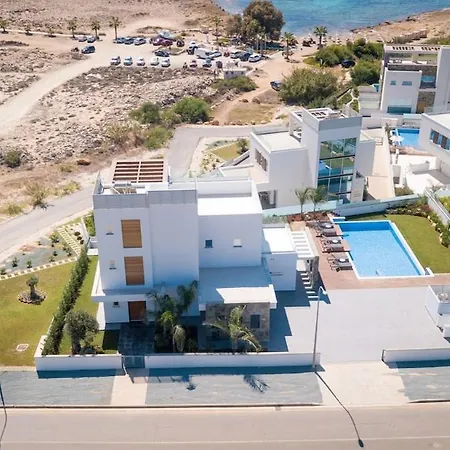 Beachfront Luxury Idania Villa