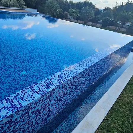 Villa Beachfront Luxury Idania Ayia Napa