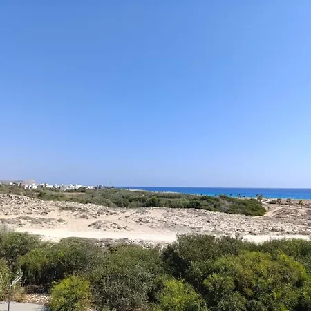 Villa Beachfront Luxury Idania