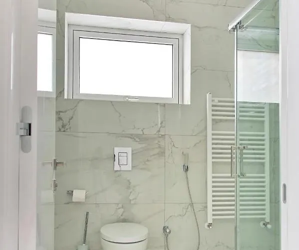 Beachfront Luxury Idania Villa