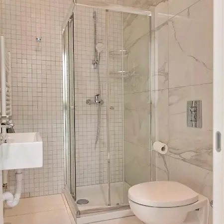 Beachfront Luxury Idania איה נאפה